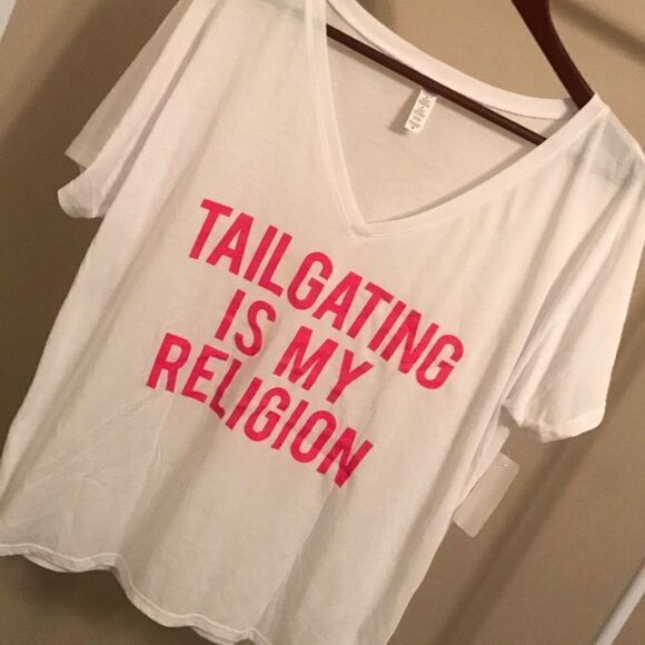 New Tailgating T-Shirt - Size Medium - Picture 1 of 5